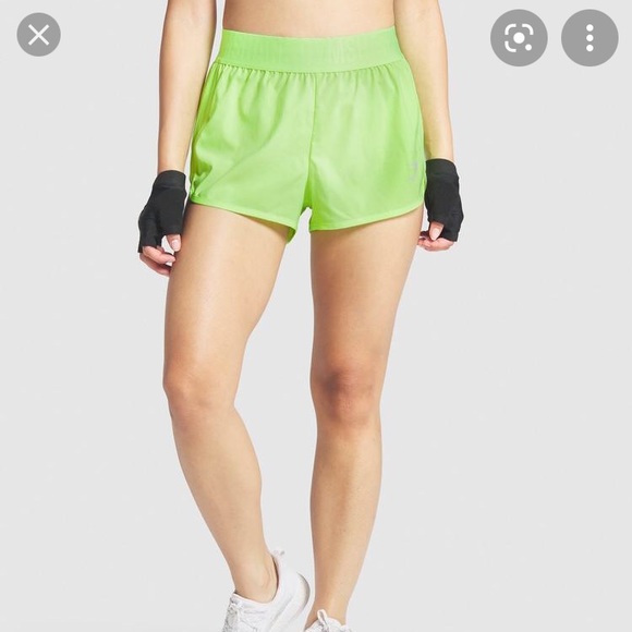Gymshark Pants - Gymshark loose fit shorts